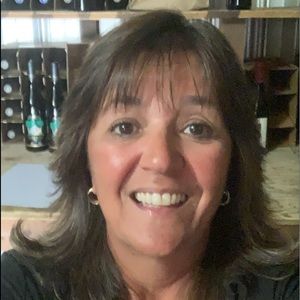 Meet your Posher, Adriana